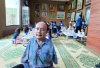 Sabar Subardi pelukis difabel asal Salatiga selaku pemilik Saung Kelir.
