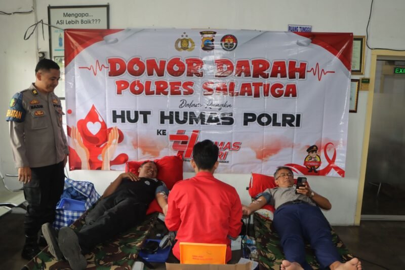 Dalam rangka HUT Humas Polri ke-74, Polres Salatiga menggelar kegiatan Donor Darah.