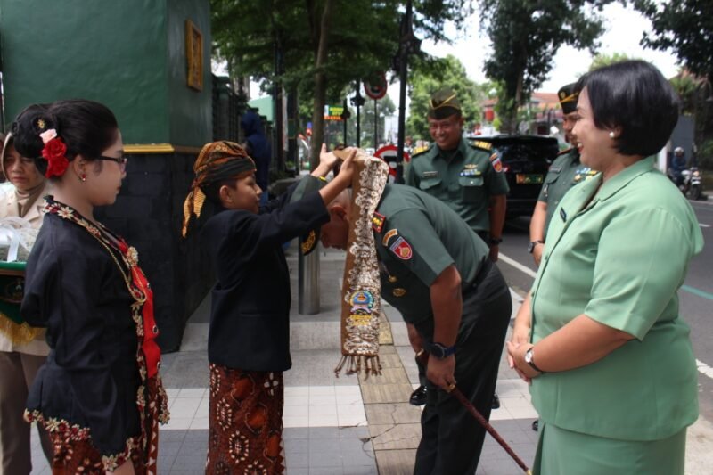 Kunjungan kerja Danrem 073/Makutarama  ke Markas Kodim 0714/Salatiga.