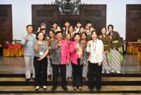 Wali Kota Salatiga bersama para siswa dari Korea Selatan.