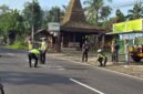 Personel Satlantas Polres Salatiga mendatangi dan melakukan olah TKP di Simpang Gamol.