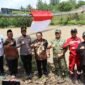 Peresmian jembatan gantung ARA-AMP 2 oleh beberapa pejabat terkait.