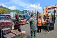 Personil TNI menghimpun bantuan untuk segera dikirim dan disalurkan ke Aceh serta Sumatera.