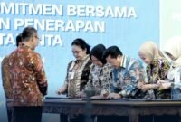 Wali Kota Salatiga menandatangani Komitmen Bersama Pembangunan dan Penerapan Manajemen Talenta.