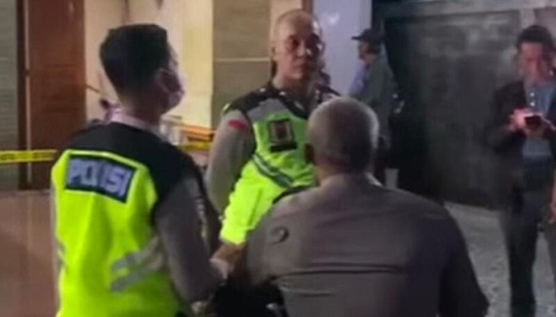 Anggota Polsek Karanggede saat melakukan Olah TKP Sementara.