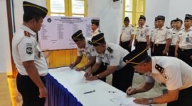 Penandatanganan Komitmen Bersama dan Pakta Integritas antara Kepala Rutan Salatiga bersama seluruh jajaran petugas.